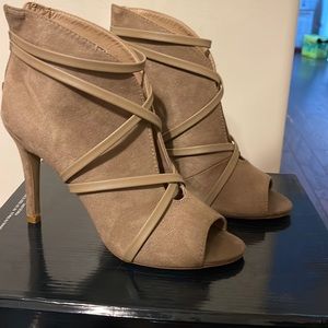 Journey Collection Samara Heeled Booties in the shade “Taupe”